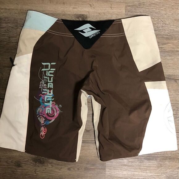 Hyperlite women’s Wake Board Shorts , Size 1 - Picture 8 of 11